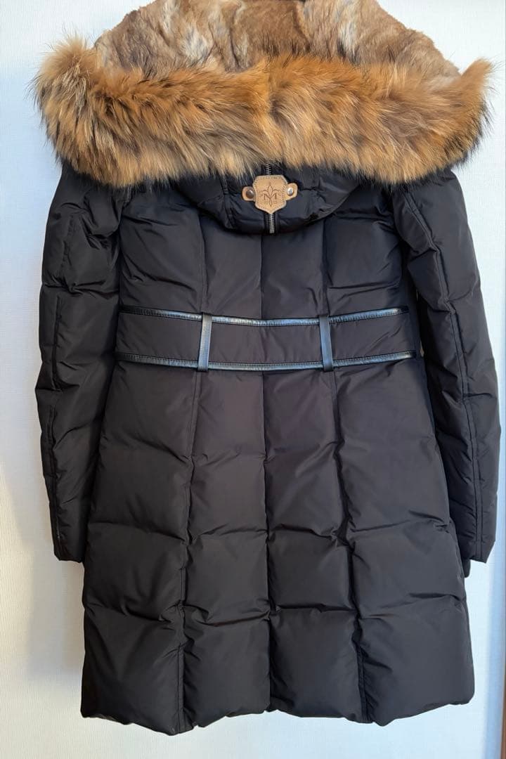 マッカージュ☆ラグジュアリーなファー付 ロングダウン