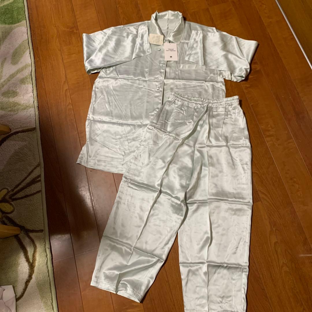 ワコール　絹100%ボタン付きパジャマ 上下セット