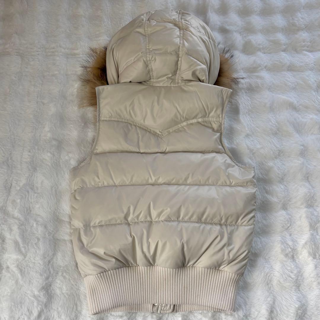 バーバリーロンドン ブルーレーベル　ファー付き　ホワイトベージュ　ノバチェックM