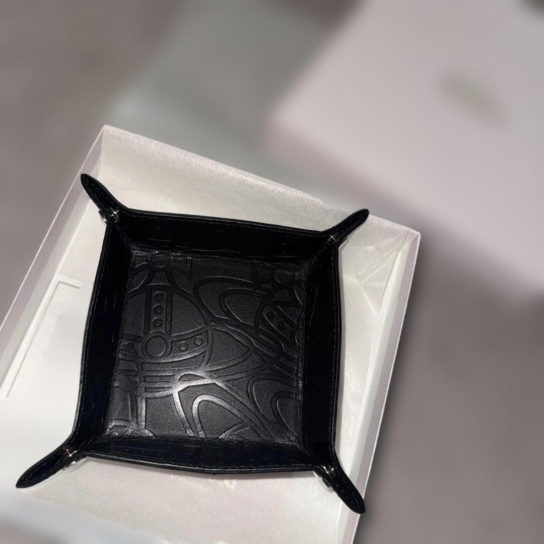 ヴィヴィアン　レザー　小物入れ