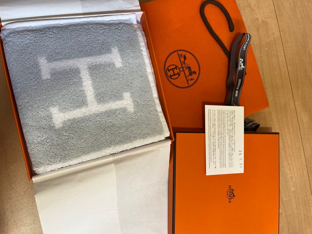エルメス Hロゴ タオルハンカチ グレー