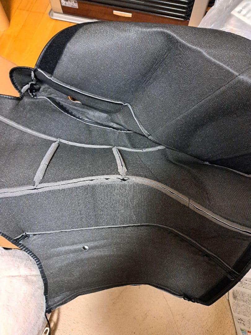 日野プロフィア、Aur トランジートシートカバー 黒