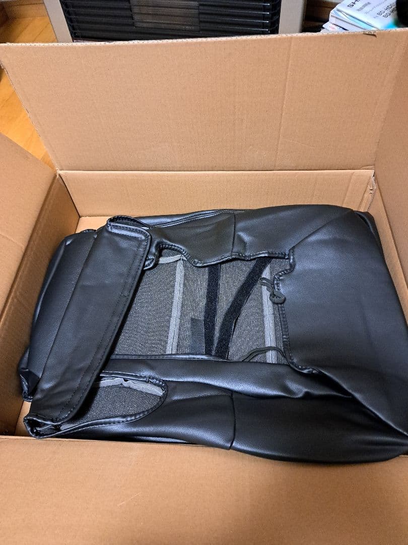 日野プロフィア、Aur トランジートシートカバー 黒