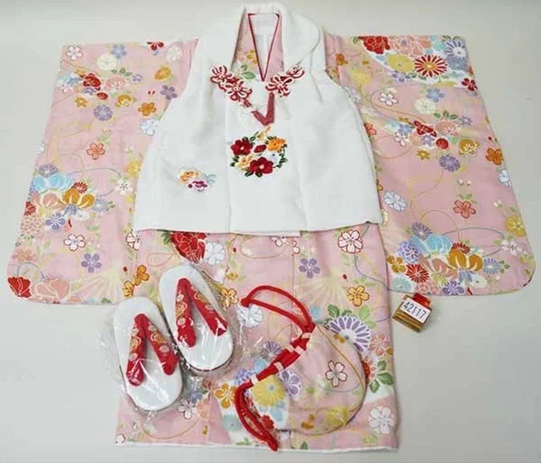 七五三 三歳 女児 被布着物フルセット 被布に刺繍入り 伊達襟付き ピンク色
