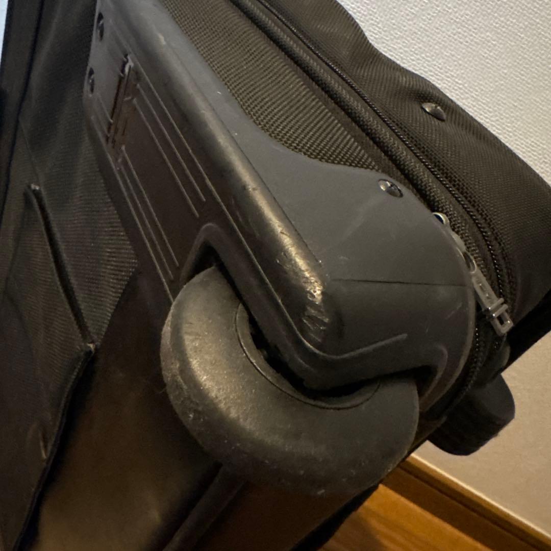 TUMI 黒 ビジネスキャリー　トゥミ キャリーオンバッグ26003D4