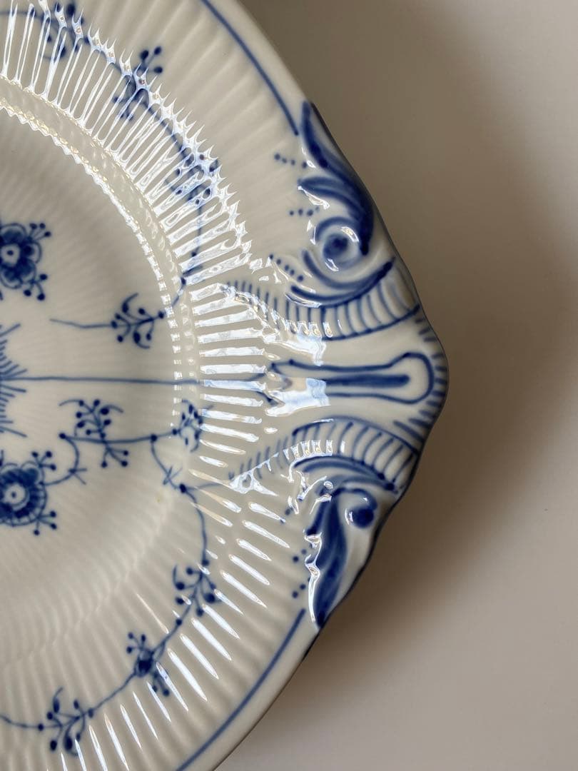 ロイヤルコペンハーゲン　ブルーフルーテッドプレイン 耳付き 大皿 デンマーク製