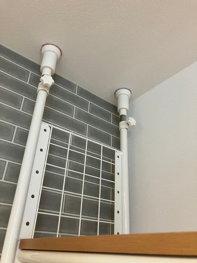 突っ張りラック 可動式棚５枚 幅90cm 奥行25cm