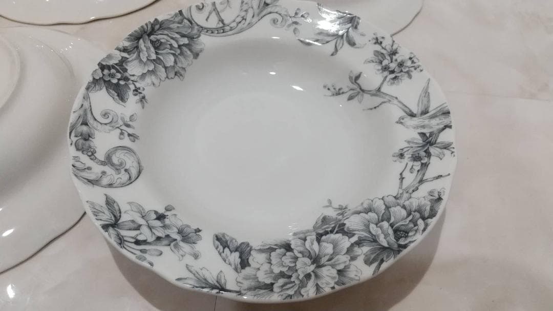 サラグレース　コテターブル Cote Table　アデレード　スーププレート4枚