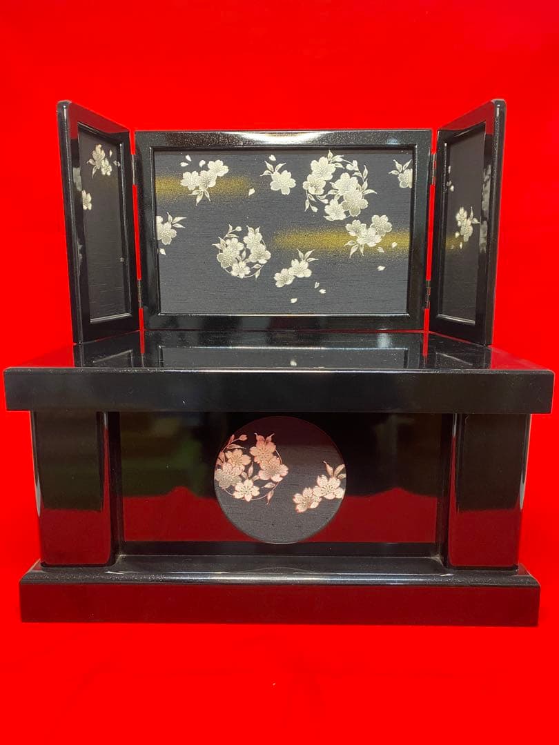 伊達政宗　五月人形　シルバー兜飾り収納セット　正絹糸　アウトレット