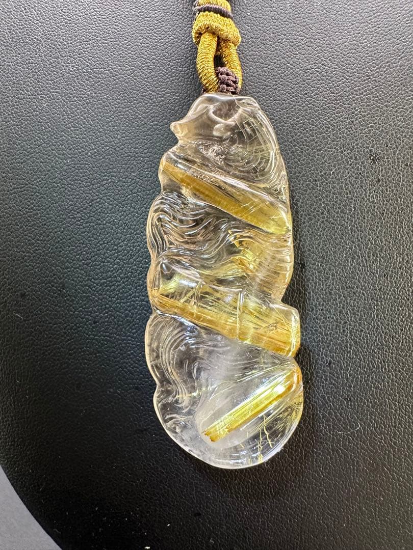 タイチンルチルのペンダント（九尾）