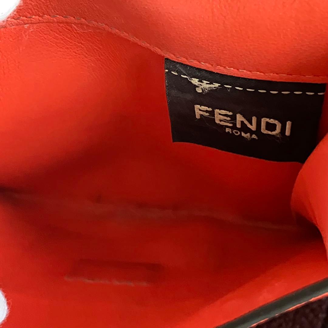 フェンディ　ピーカブー　FENDI JP PEEKABOO WALLET レッド