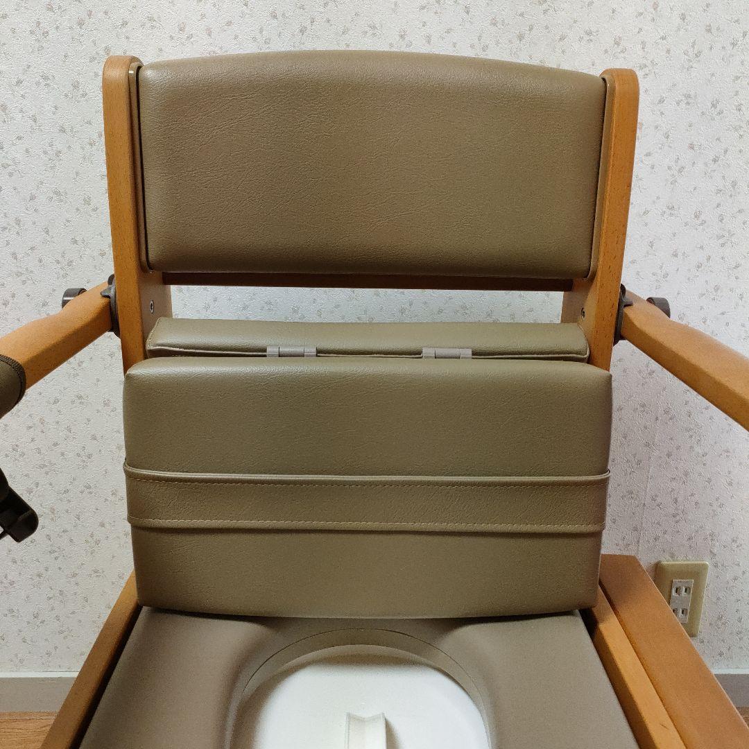 売約済み　uchie/介護用 家具調ポータブルトイレ／(美品) 送料込み
