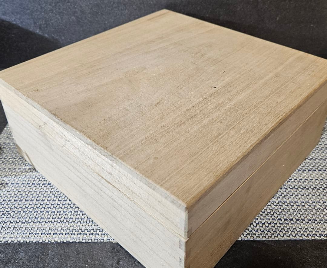 【本物保証❗】江戸時代後期　後期藍鍋島　芙蓉の図　径 約20.8cm　櫛高台皿