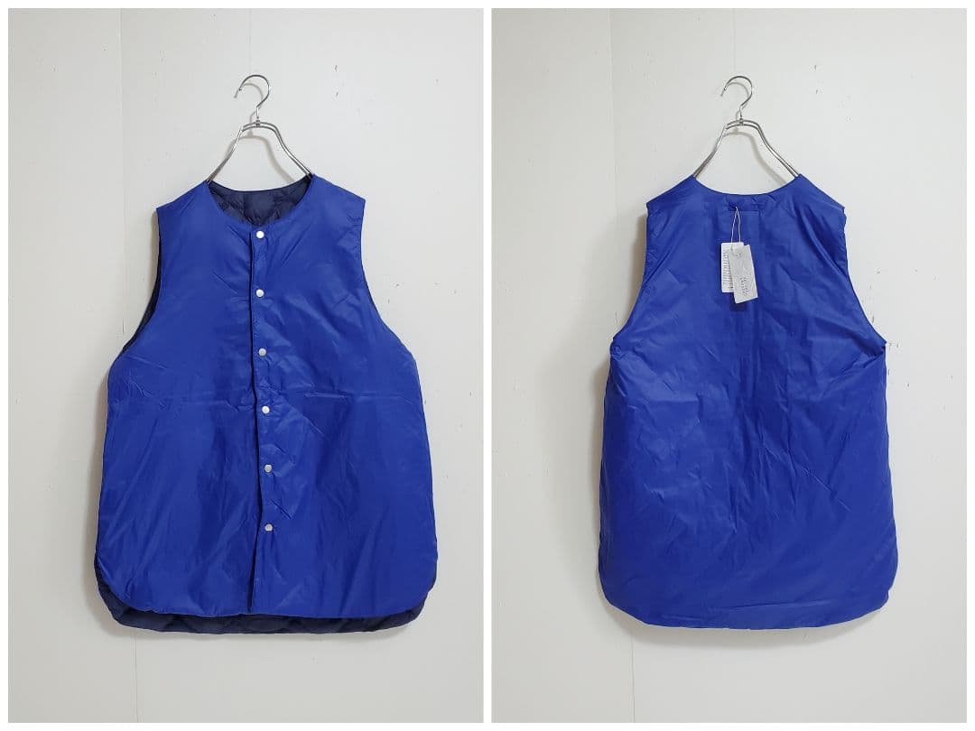 ひなたです✨ ナチュラルランドリー リバーシブルミドルダウンベスト