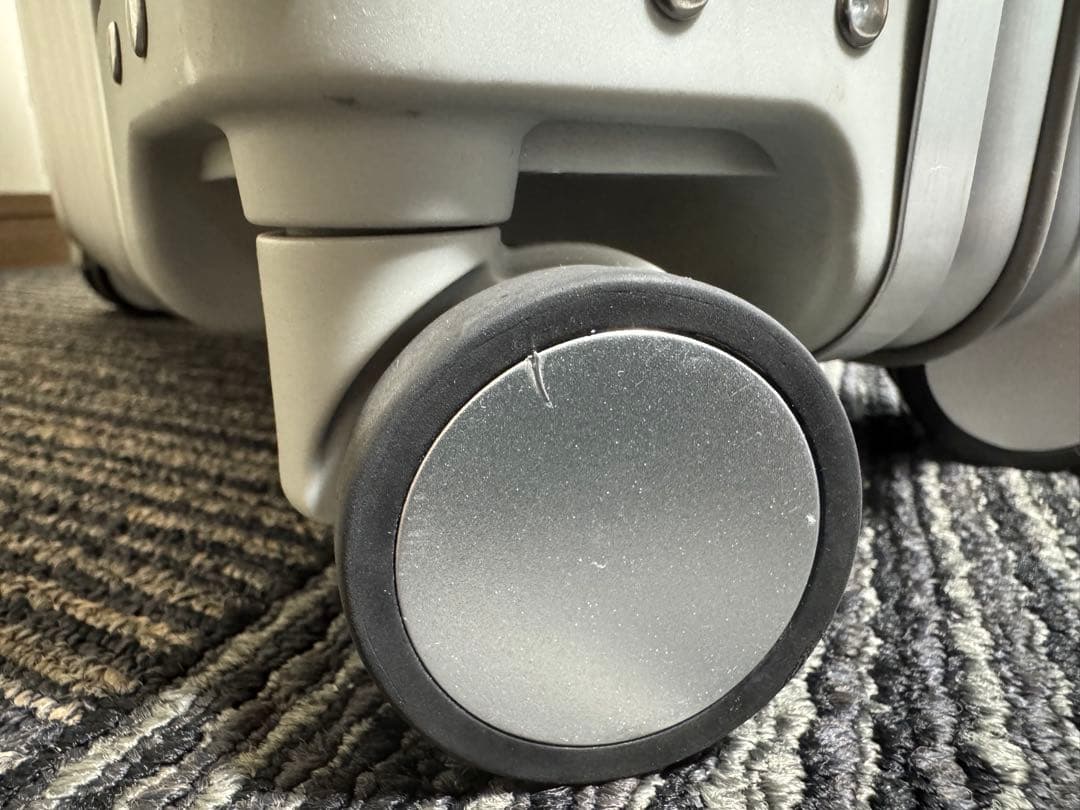 イノベーターinnovator ステアリングシルバー INV1811 36L