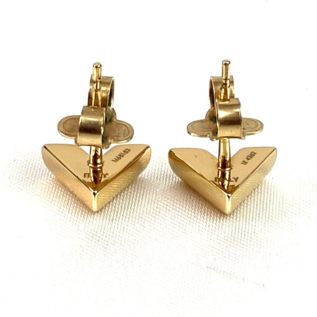 【極美品】ルイヴィトン　エセンシャルV ピアス　ゴールド　ロゴ刻印　M68153