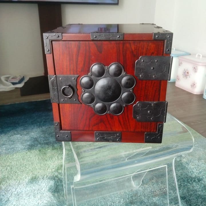 熊野堂 仙台箪笥 鍵付き 漆塗り 船箪笥 美品です。 希少