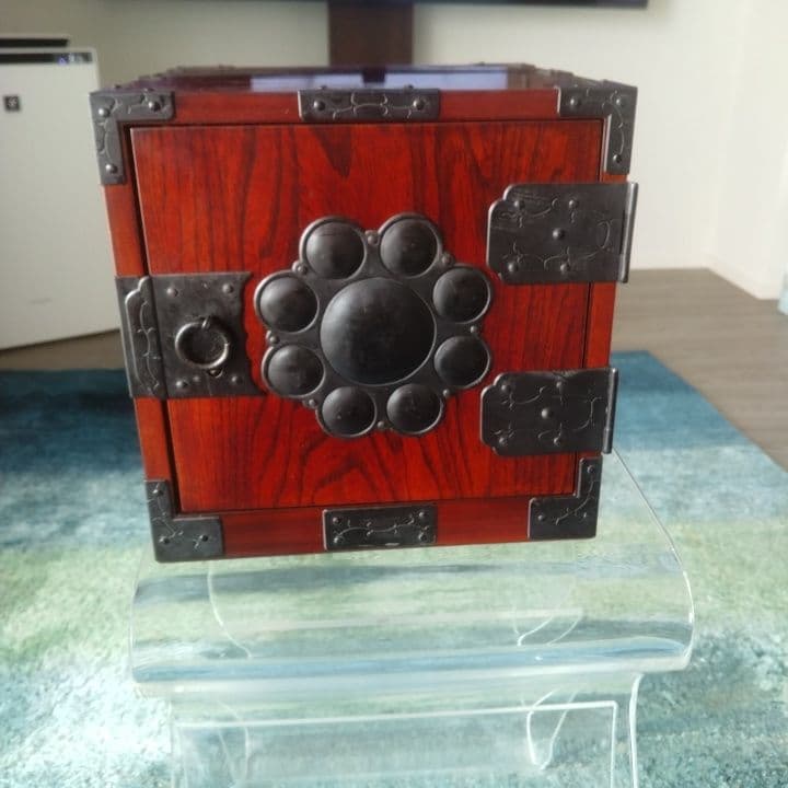 熊野堂 仙台箪笥 鍵付き 漆塗り 船箪笥 美品です。 希少