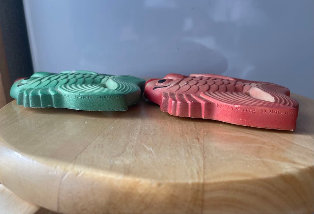 ミラースタジオ社　ミッドセンチュリー　アメリカン　石膏壁飾り　夫婦仲金魚2匹