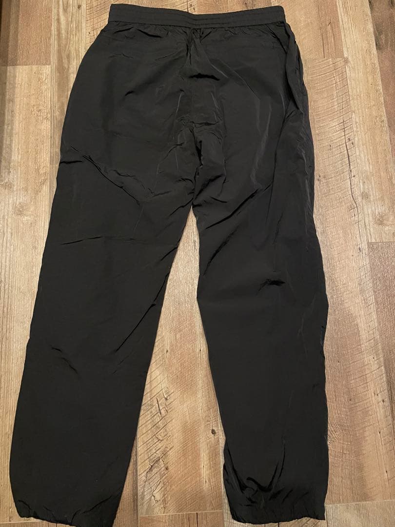 KITH ナイロンパンツ ブラック L 美品