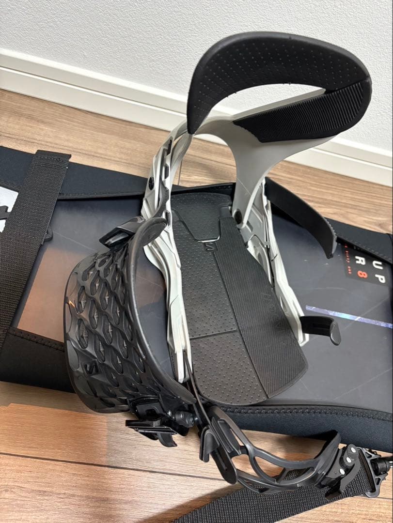 Salomon super8 151cm hologram スノーボード