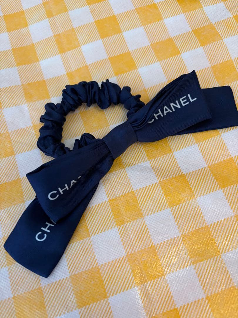 CHANEL リボン付きシュシュ　ヘアゴム ネイビー