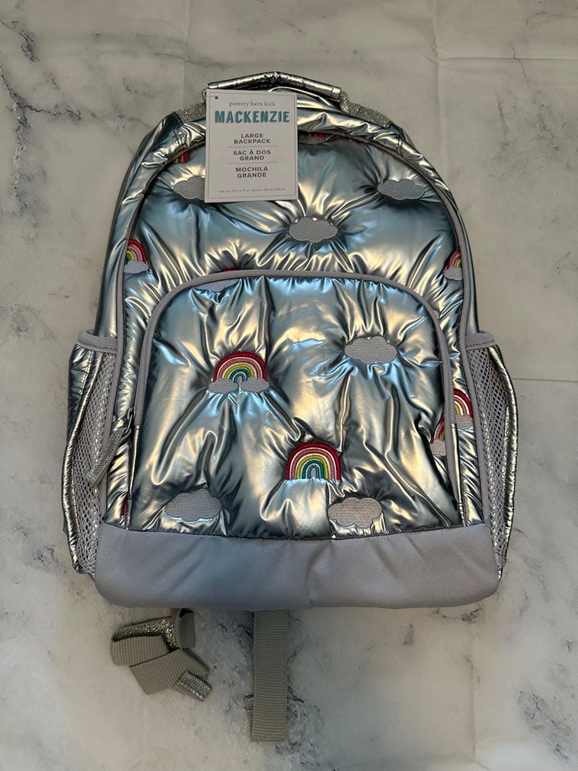 ポッタリーバーンリュック シルバー