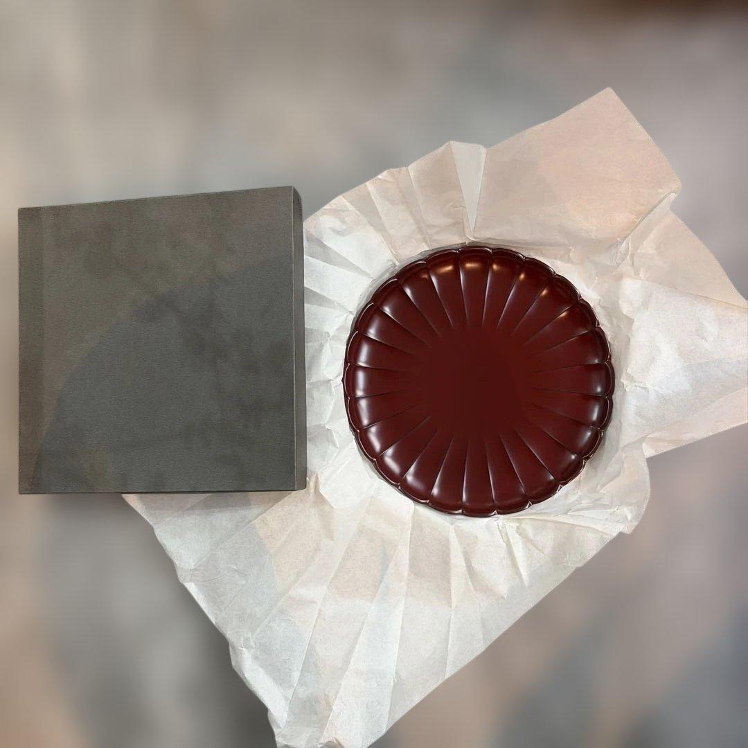 山田平安堂　赤　漆塗り菊皿