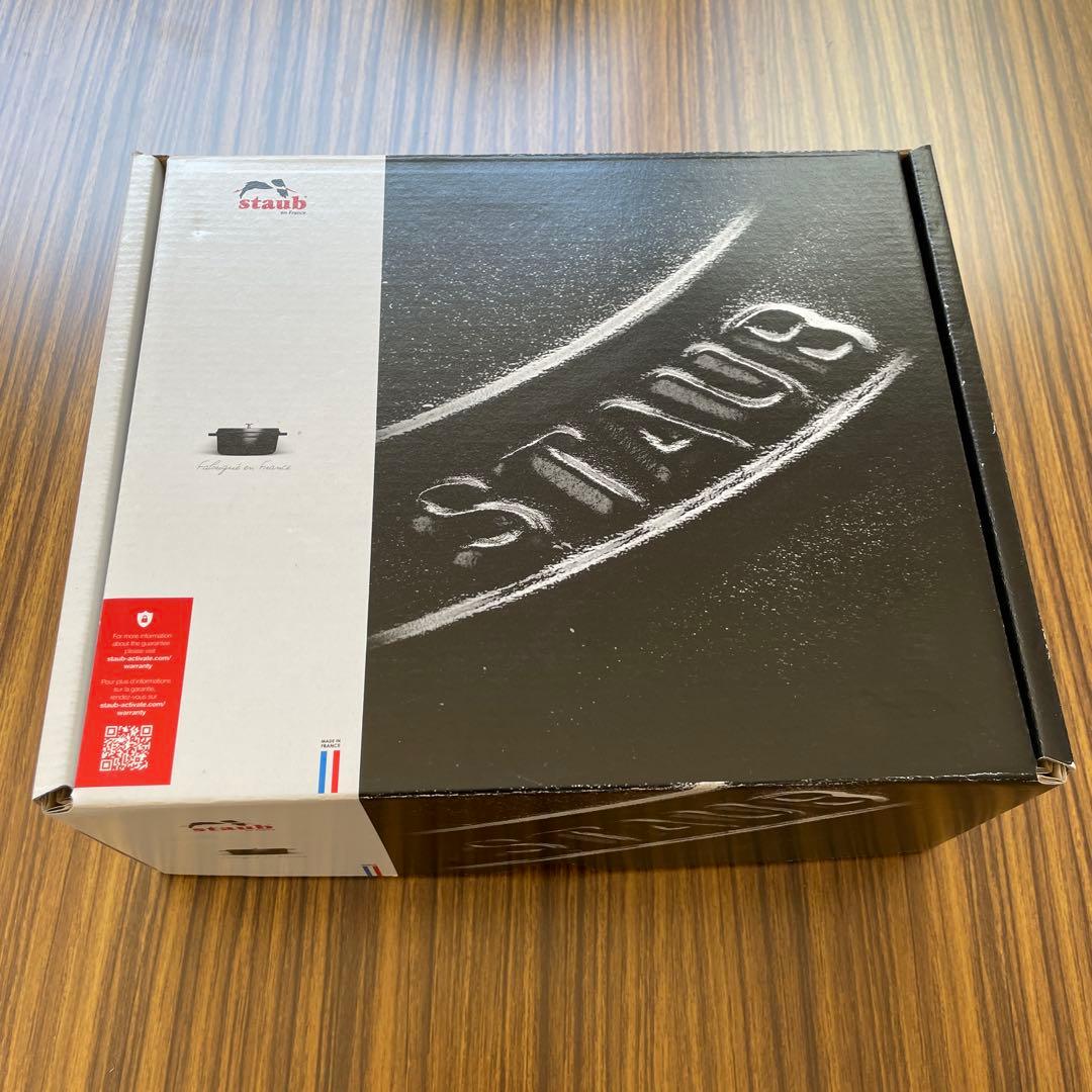 新品　staub ストウブ 「 ピコ ココット オーバル ブラック23cm 」