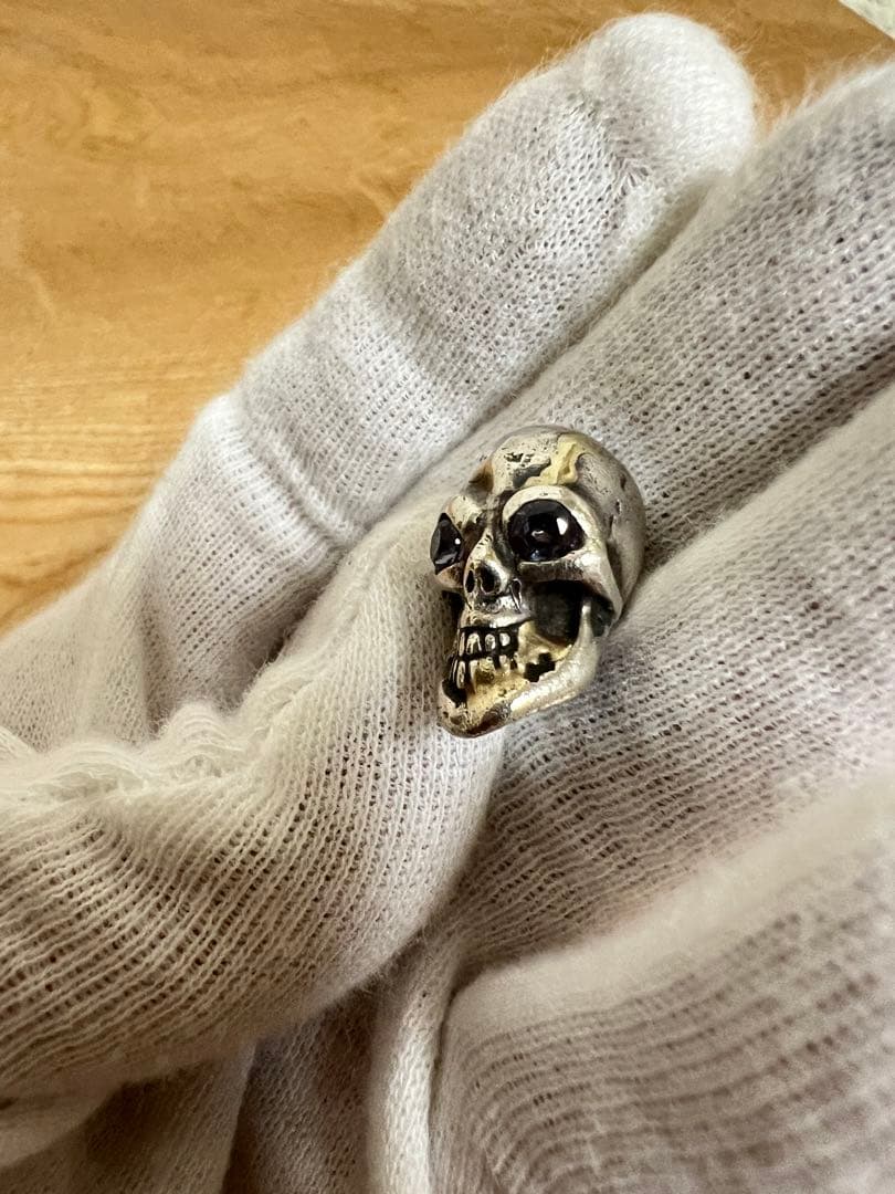 美品 ビルウォールレザー ストーンアイ ゴールドサダー スカルビーズ 2個セット