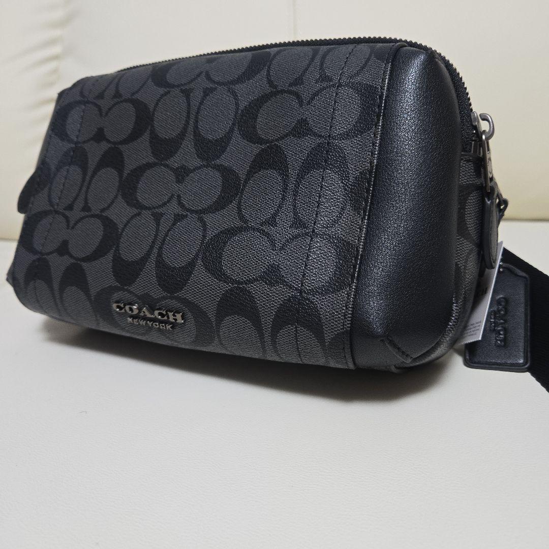 コーチ ボディバッグ 黒