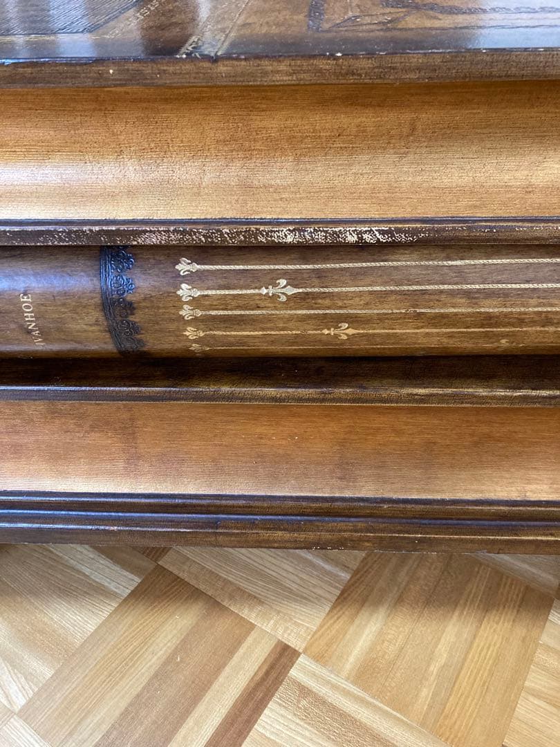 MAITLAND-SMITH メートランドスミス　ブック　カクテルテーブル