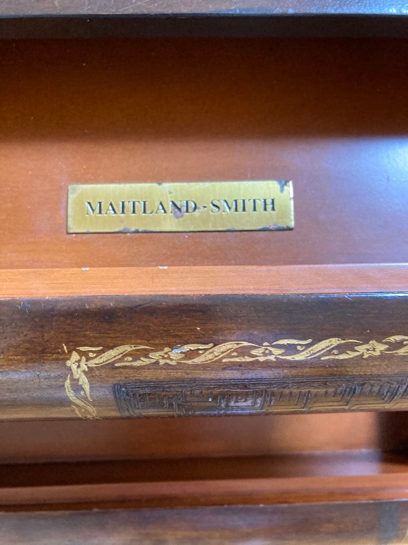 MAITLAND-SMITH メートランドスミス　ブック　カクテルテーブル