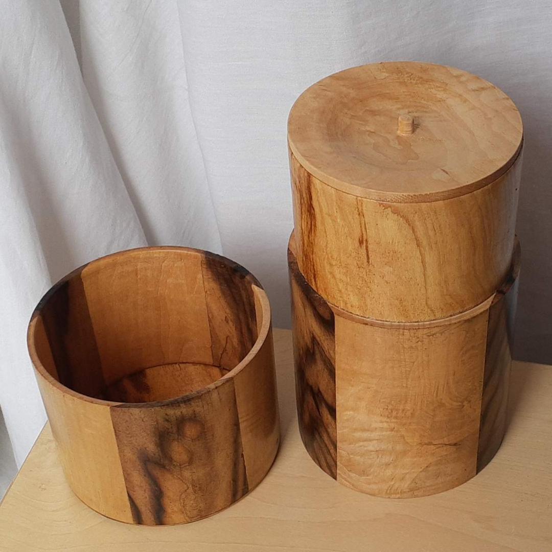 小物入れ 紅葉(モミジ)と黒柿 幅10.8cm 高19.9cm 円筒型 超銘木