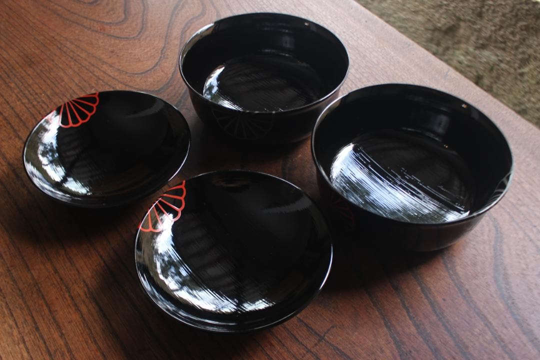 デッドストック！刷毛目黒漆に庸軒好み菊蒔絵の映える煮物椀2点（検京塗雑煮椀