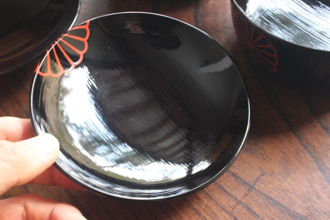 デッドストック！刷毛目黒漆に庸軒好み菊蒔絵の映える煮物椀2点（検京塗雑煮椀