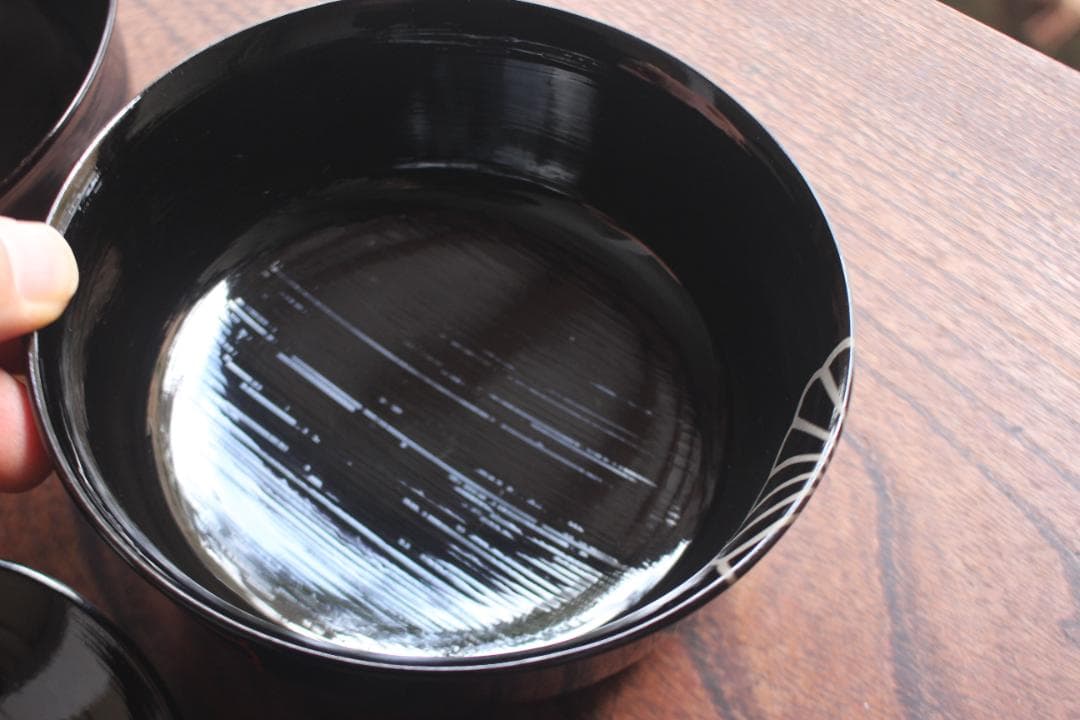 デッドストック！刷毛目黒漆に庸軒好み菊蒔絵の映える煮物椀2点（検京塗雑煮椀