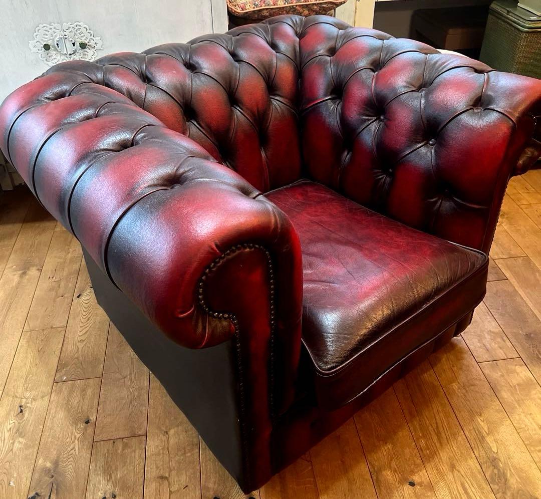 英国ヴィンテージクラシックレザー チェスターフィールド赤褐色