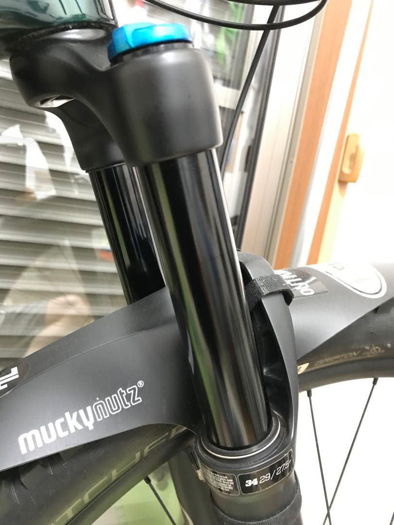 確認用Levo SL Comp Carbon Size S Tint Green