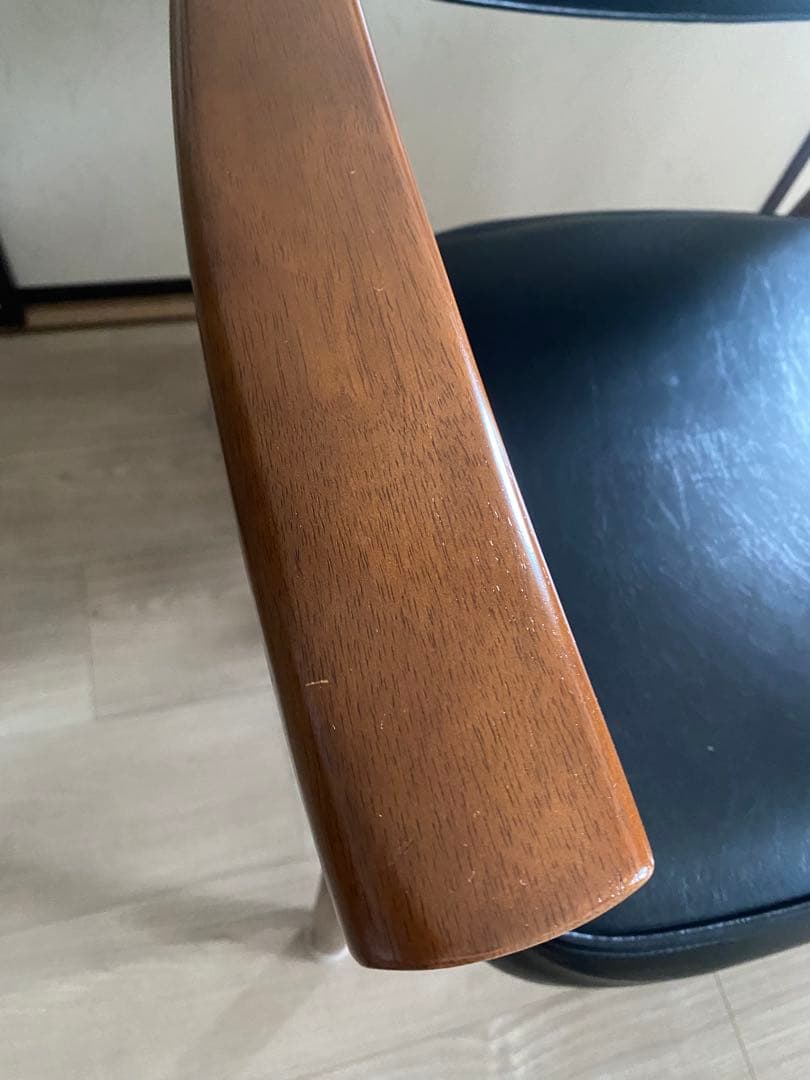 カリモク60 Dチェア スタンダードブラック