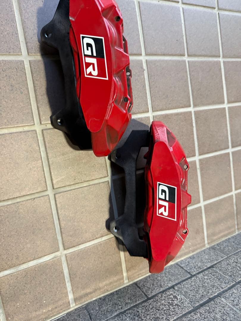 GR 赤 ブレーキキャリパー