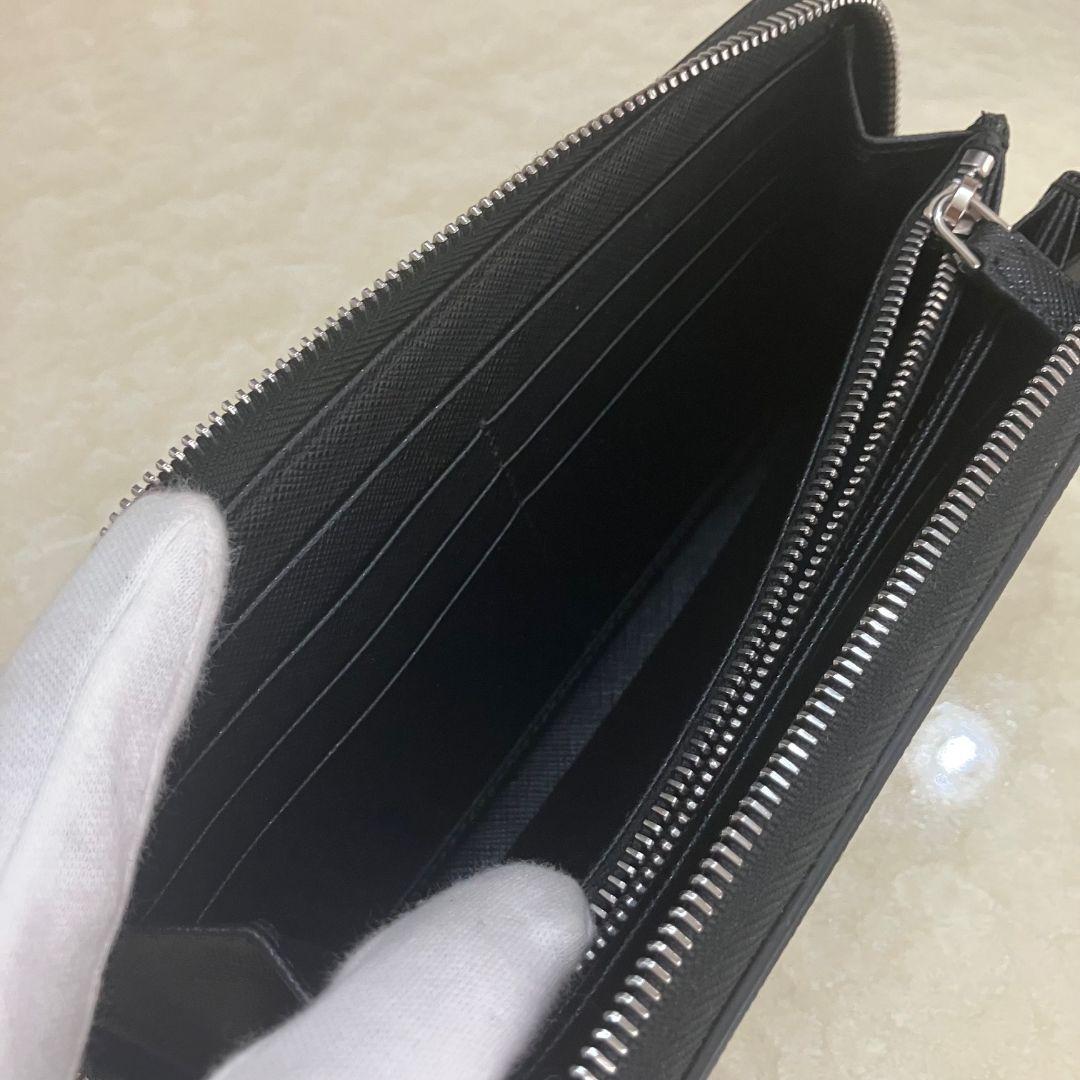 未使用　PRADA サフィアーノレザー 長財布 ブラック　エンボスロゴ　黒
