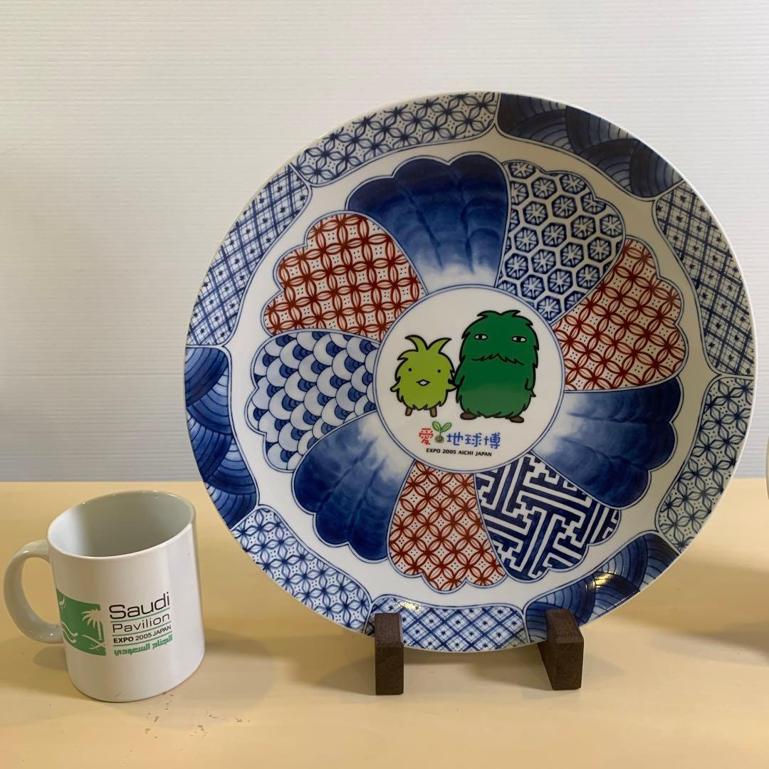 新品未使用　赤絵瀬戸染付モリゾーキッコロ祥瑞皿　直径31cm 大皿　桐箱付