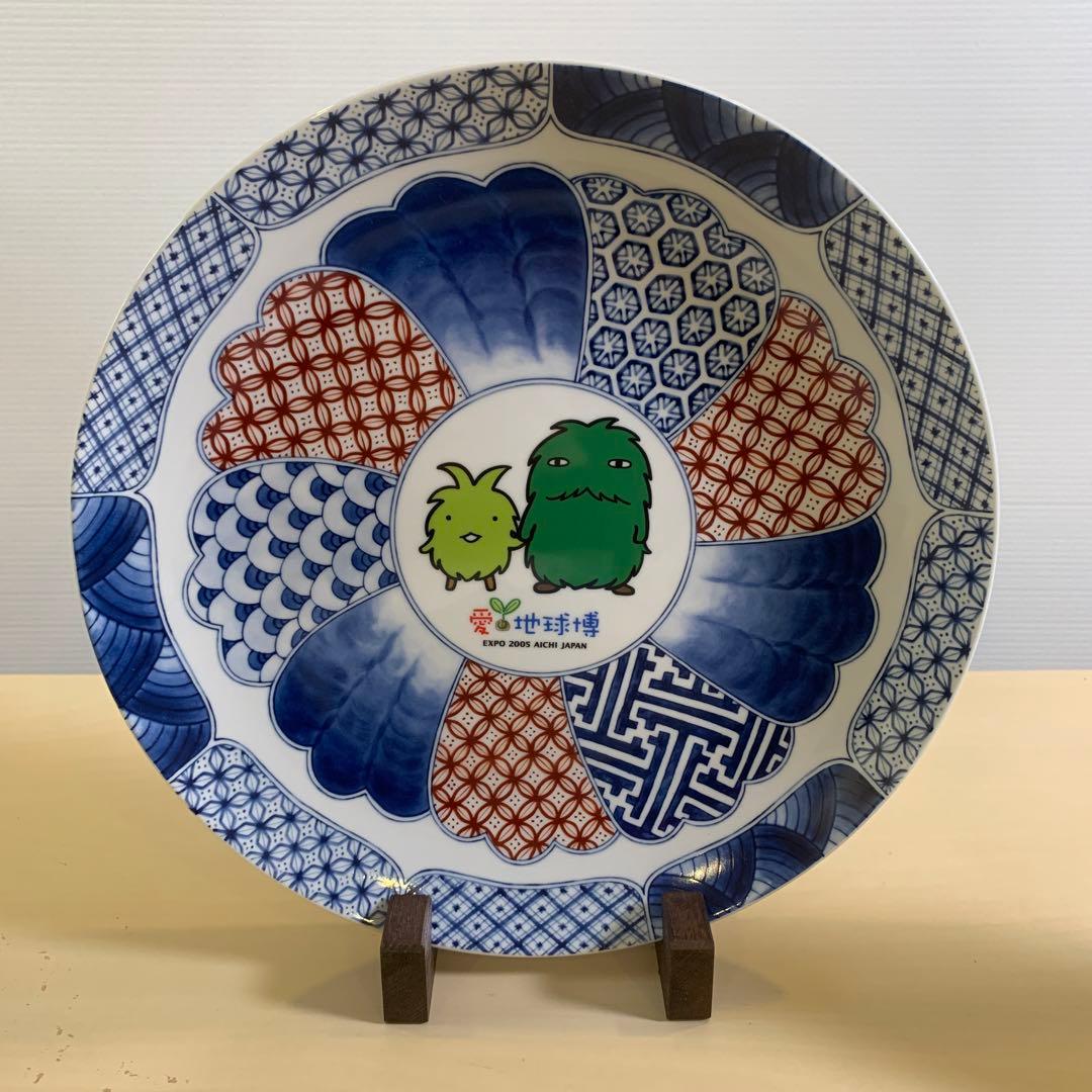 新品未使用　赤絵瀬戸染付モリゾーキッコロ祥瑞皿　直径31cm 大皿　桐箱付