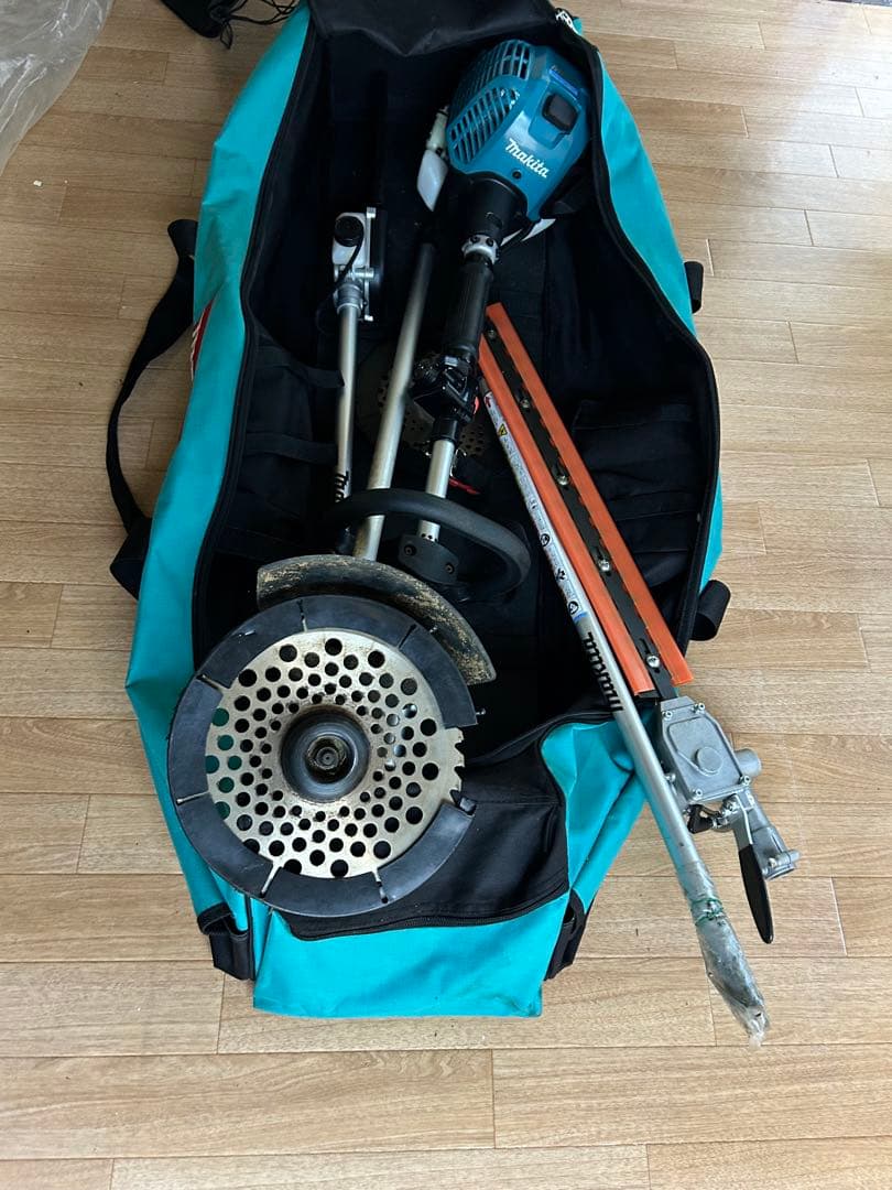 ゆ*l様 マキタ MEX2650LHM 芝刈り機 付属品あり