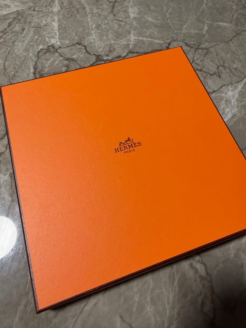 【新品同様】エルメス カレ90 Mystere au 24 24番地のミステリー