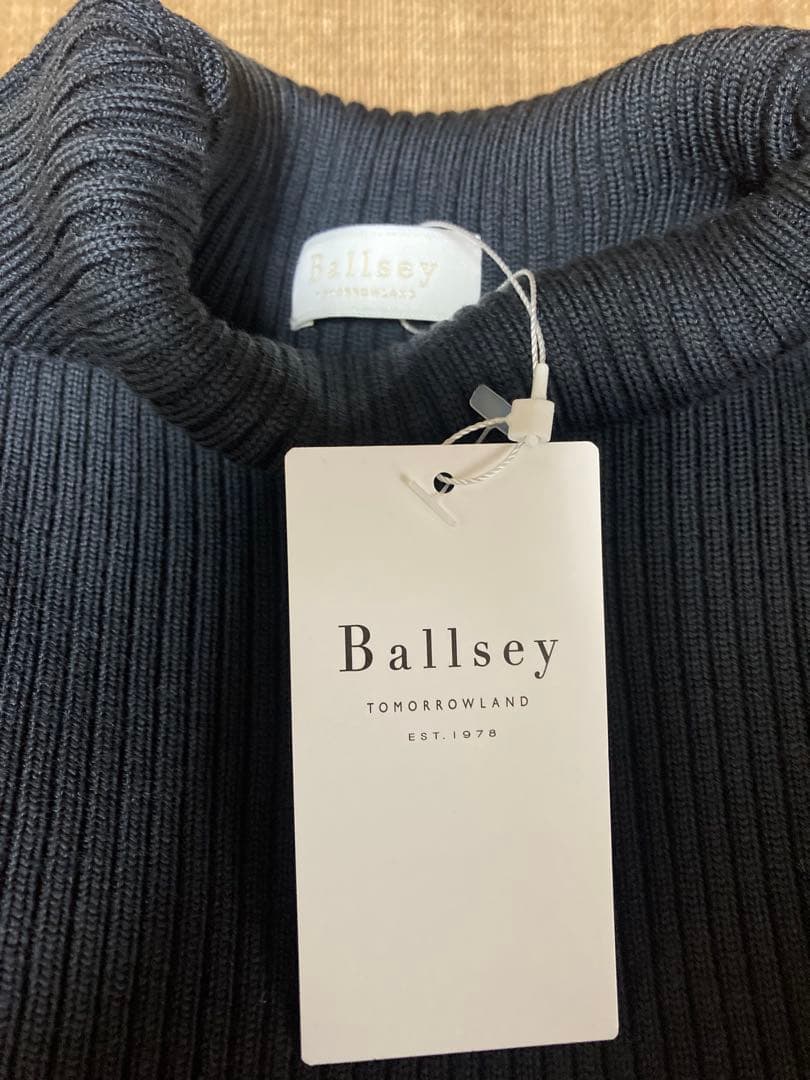 Ballsey ダークグレータートルネックセーター