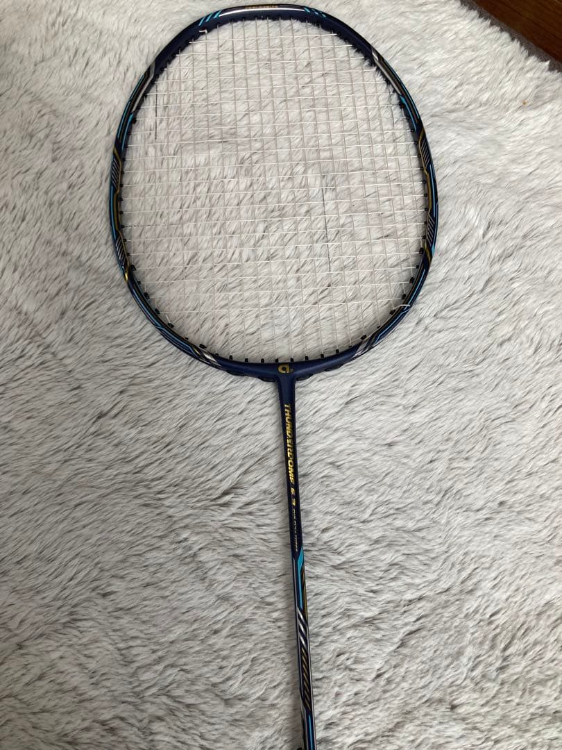 THUNDERDOME6.2アパックスバドミントンラケット