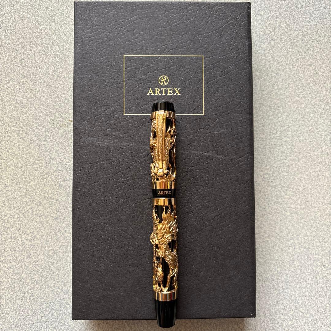 ARTEK 万年筆 シールドラゴン金色