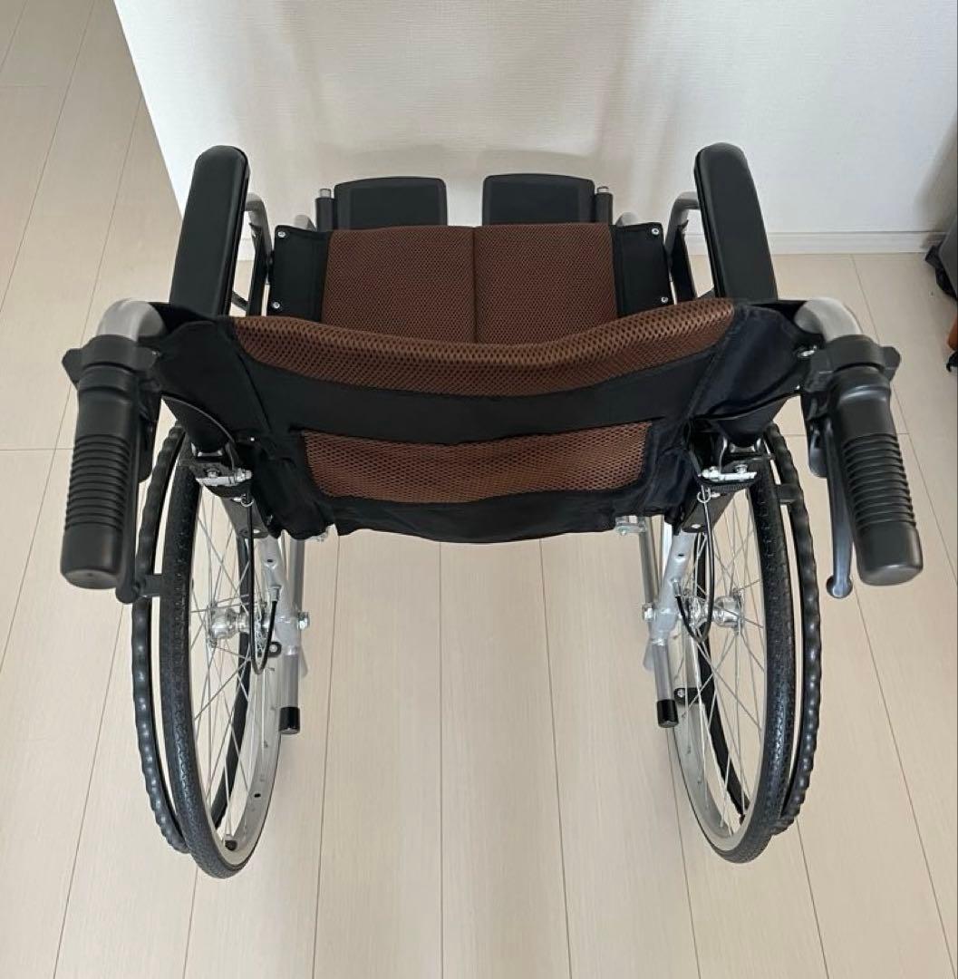 自走介助兼用車椅子